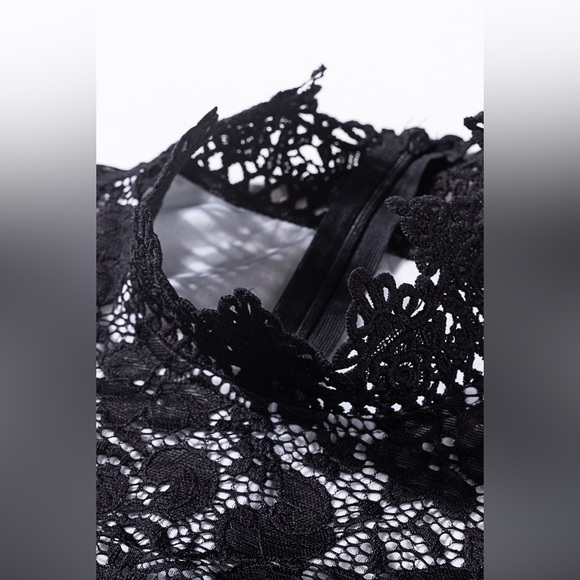 ::SOLD::Black High Neck Sleeveless Crochet Lace Mesh
Lined Evening Dress👗 - Picture 13 of 16